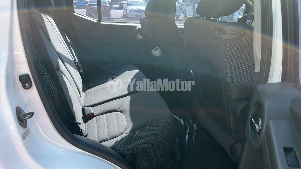 نيسان إكستيرا 4.0L S 4WD 2012 مستعملة