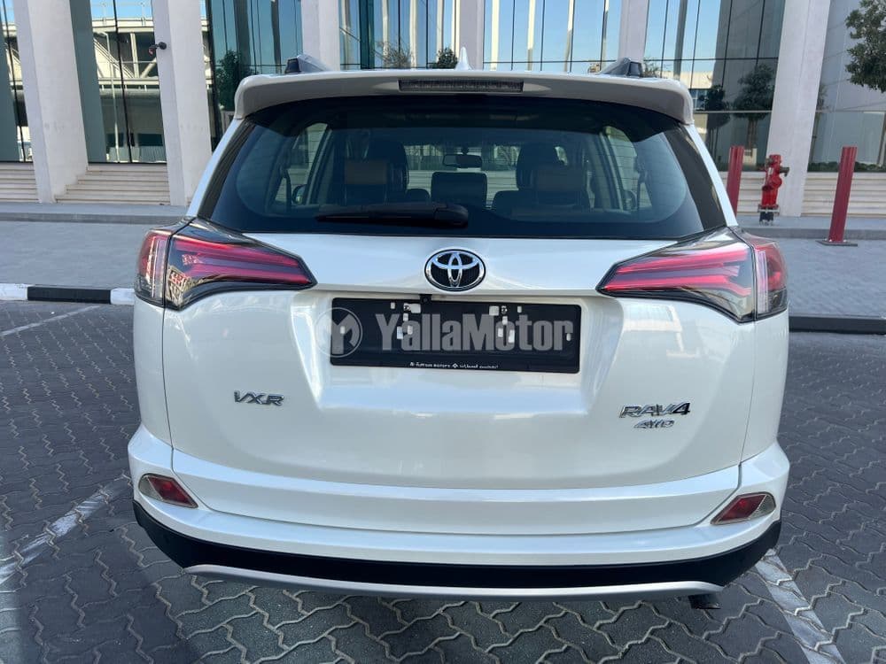 مستعملة تويوتا راف4 2.5L 4WD VXR 2017