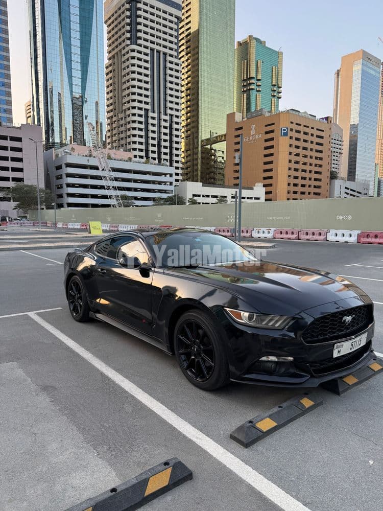 فورد موستانج 2.3L إيكوبووست كوبيه 2017 مستعملة