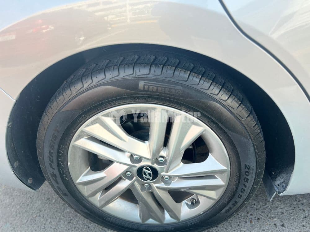 هيونداي إلنترا اتش دي 1.6 GL A/T SR Tinted Glass Alloy Wheels 2019 مستعملة