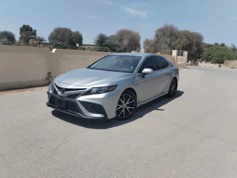 Used Toyota Camry 2.5 SE 2023