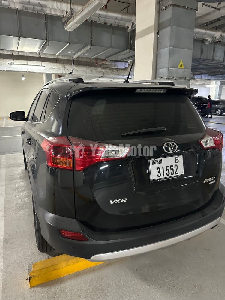 تويوتا راف4 2.5L 4WD VXR 2015 مستعملة