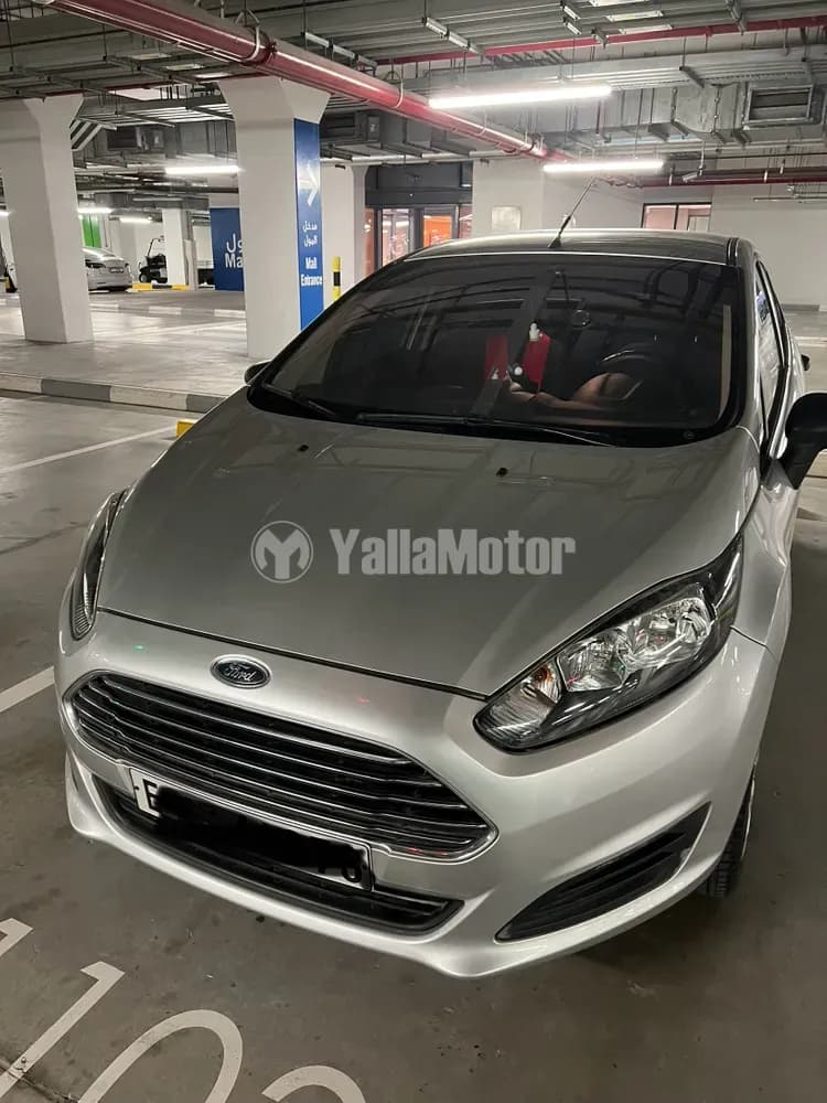 فورد فيستا 1.6L أمبيانت 2015 مستعملة