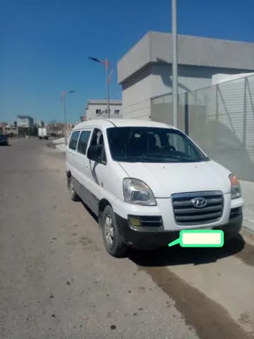 هيونداي أتش1 2.4L type 11 2007 مستعملة هيونداي أتش1 2.4L type 11 2007 مستعملة للبيع