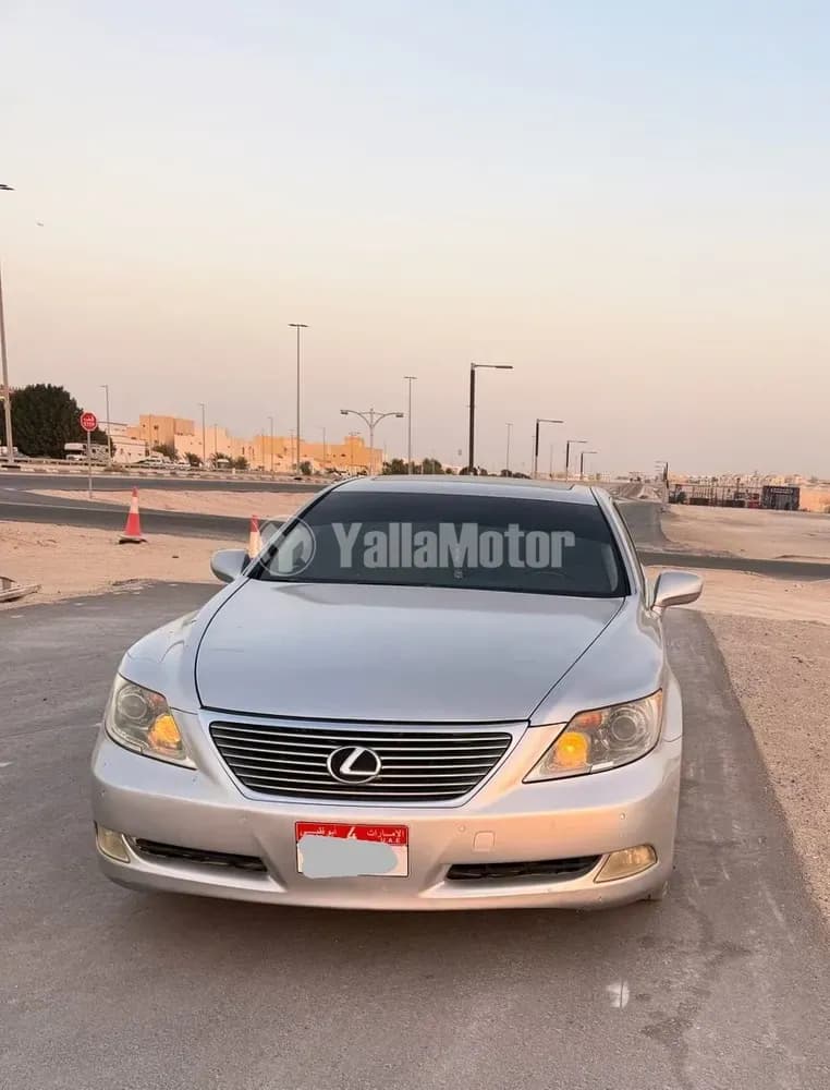 Used Lexus LS 460 4 door 4.6L SWB 2007