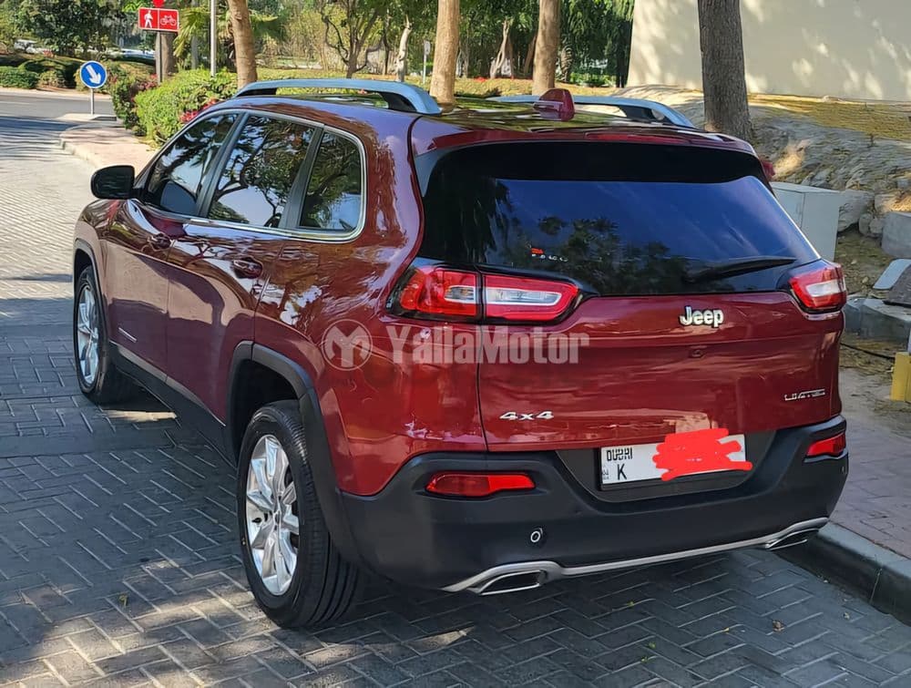 مستعملة جيب شيروكي Limited 3.2L 2016