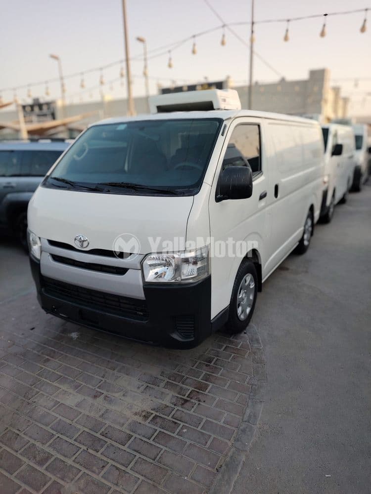 Used Toyota Hiace CHILLER VAN 2015