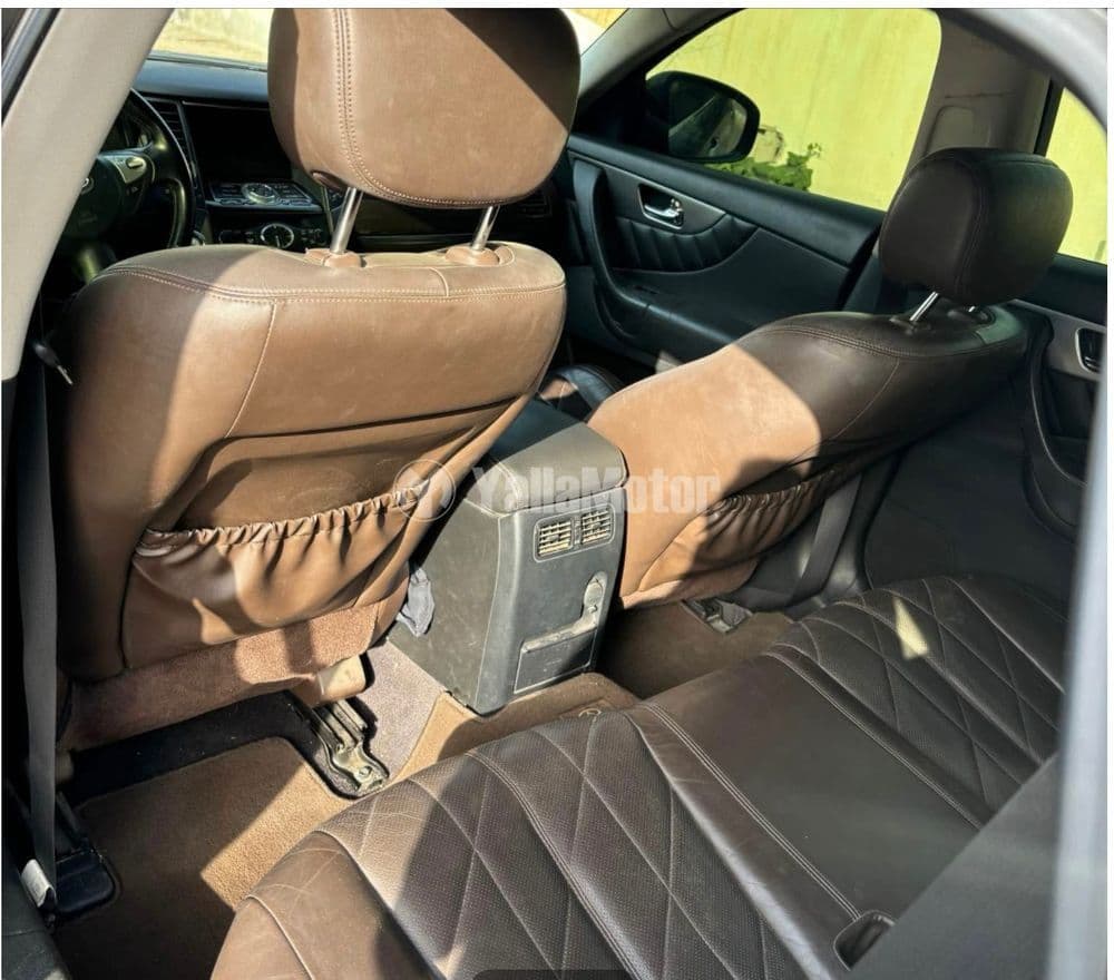 انفينيتي أف اكس 35 4 Door 3.5L 2011 مستعملة