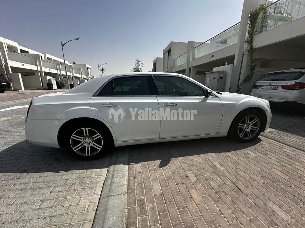 كرايسلر 300 سي 3.6L 2014 مستعملة