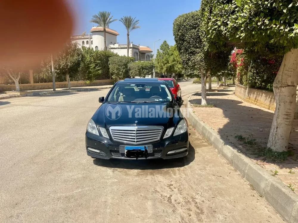 Used Mercedes-Benz E-Class E 300 2011
