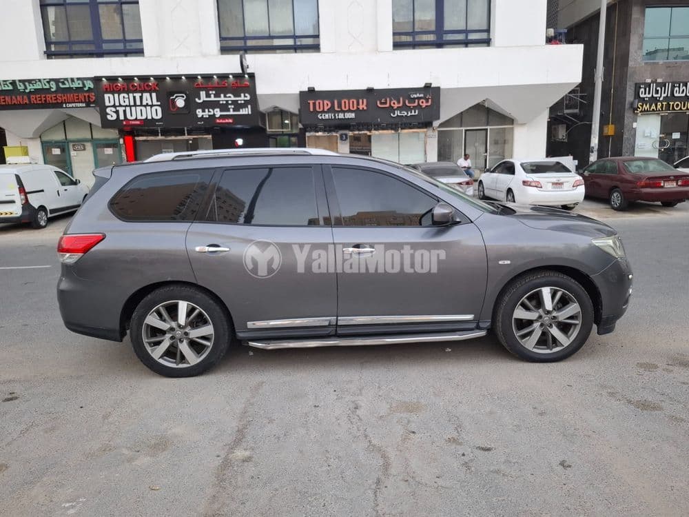 Used Nissan Pathfinder SV 4WD 2015