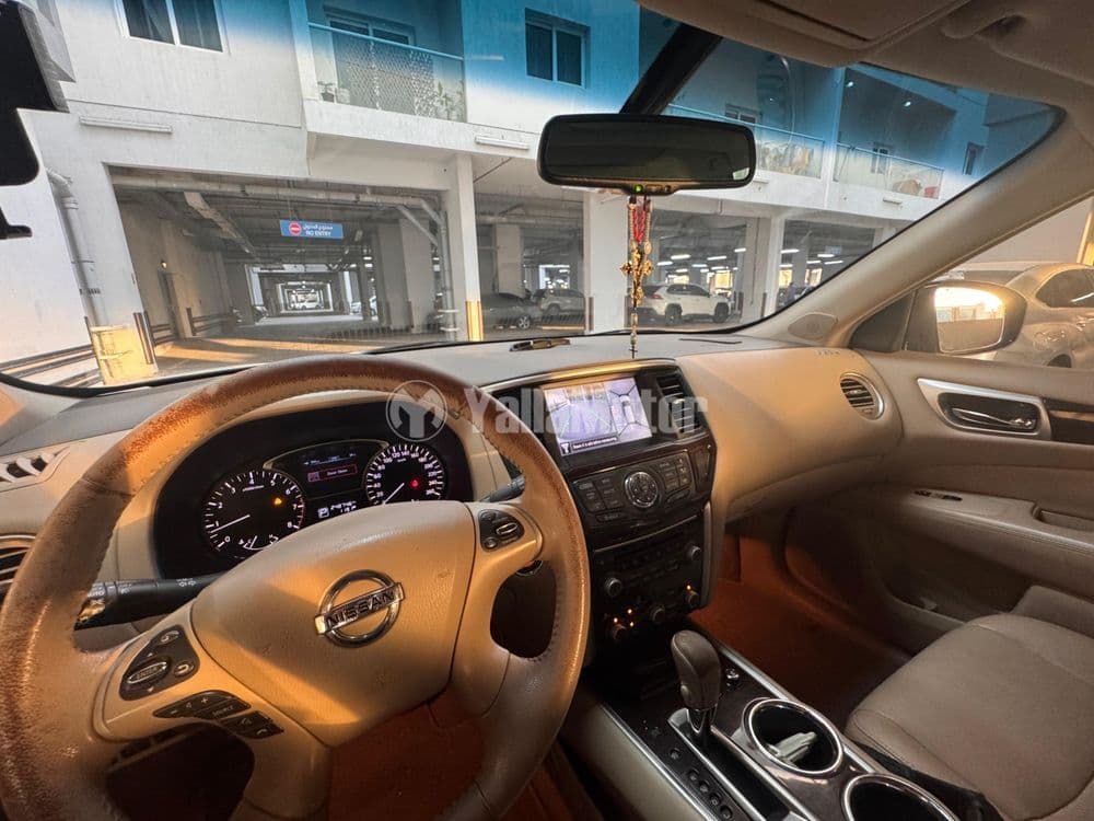 نيسان باثفايندر 3.5L SL 4WD 7 Seater 2013 مستعملة