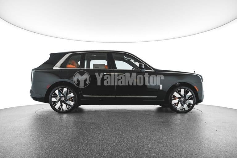 New Rolls Royce Cullinan 6.75L Twin-Turbo 563 HP 2025
