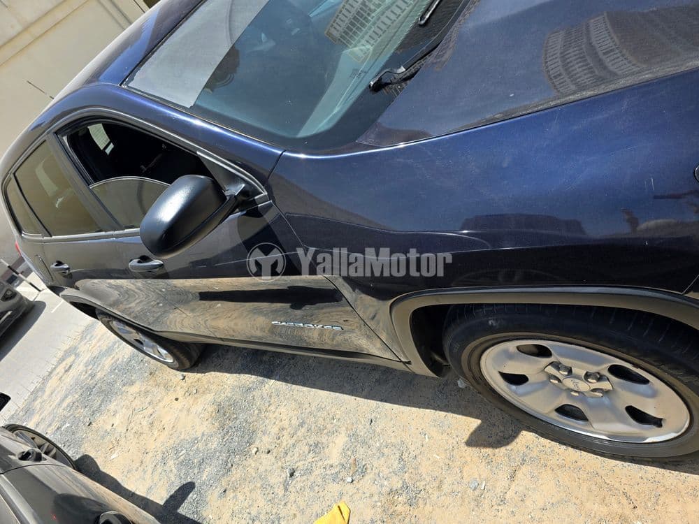 مستعملة جيب شيروكي سبورت 2.4L 2015