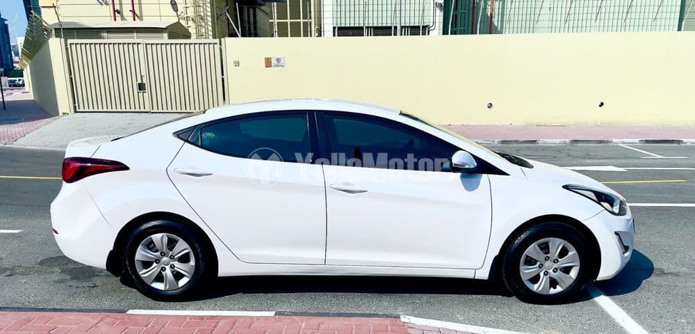 هيونداي إلنترا 1.8L 2015 مستعملة