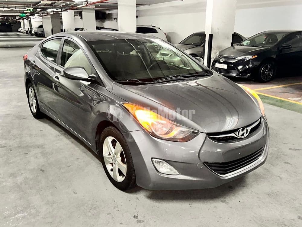 هيونداي إلنترا 1.8L 2012 مستعملة