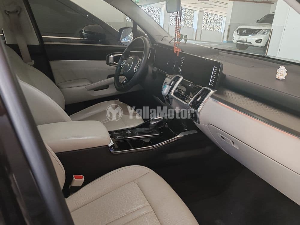 كيا سورينتو 2.4L 7 Seater 2022 مستعملة