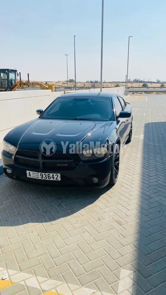 Used Dodge Charger 3.6L SXT premium 2012