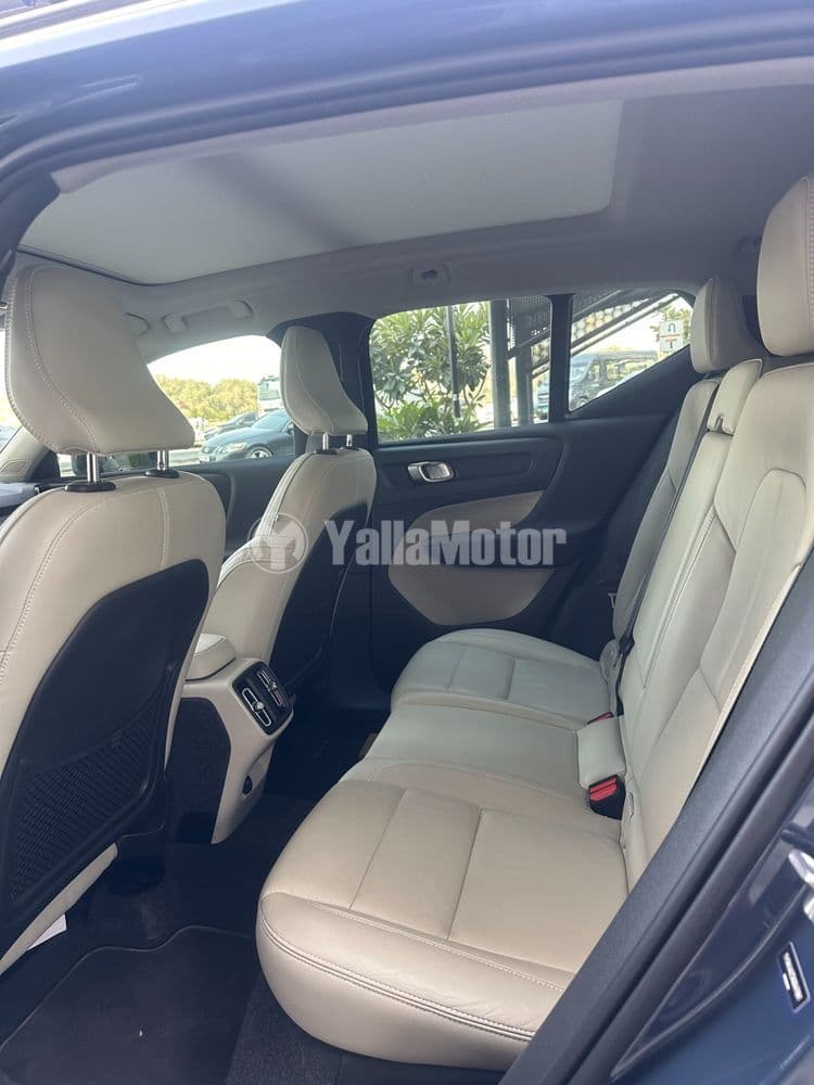Used Volvo XC40 2.0T T5 Momentum Full Option (AWD) 2022