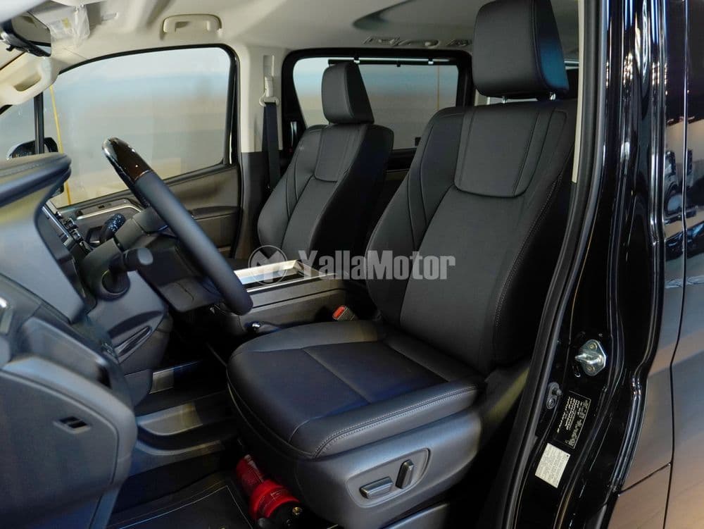 New Toyota Granvia 3.5L Premium 2025