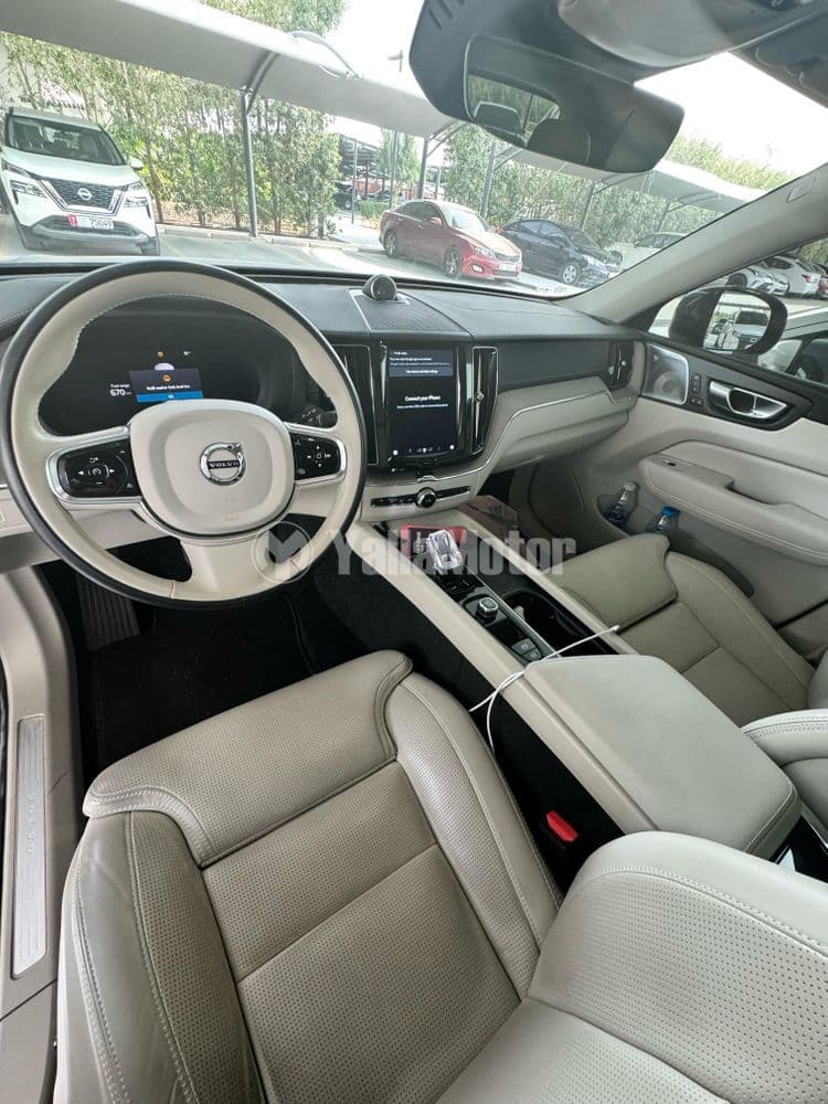 Used Volvo XC60 2.0 T6 AWD R Design 2023