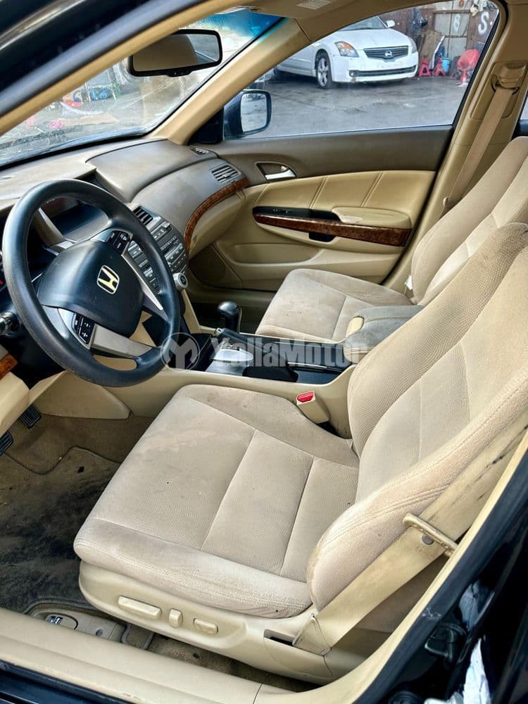 هوندا أكورد 2.4 لتر إي أكس + ملاحة 2008 مستعملة