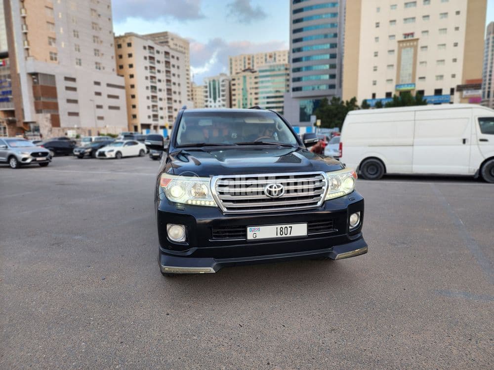 Used Toyota Land Cruiser 4.6 VXR 2012