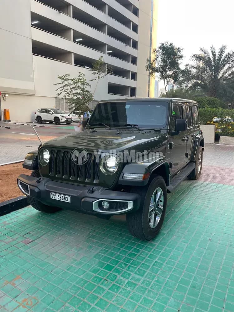 جيب رانجلر صحارى 3.6L أوتو ستاندرد 2021 مستعملة