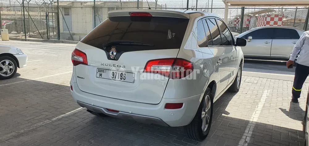 رينو كوليوس 4 Door 2.5L 2012 مستعملة