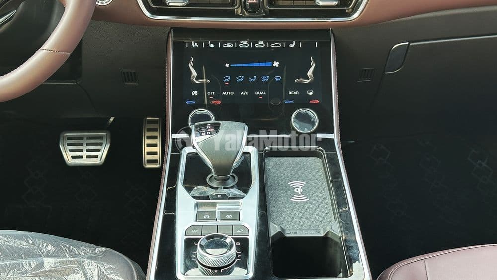 مستعملة جيتور X90 Plus 2.0T Luxury 2024