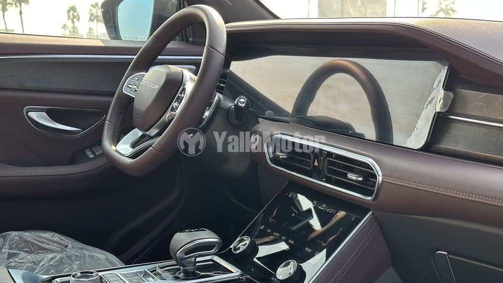 مستعملة جيتور X90 Plus 2.0T Luxury 2024