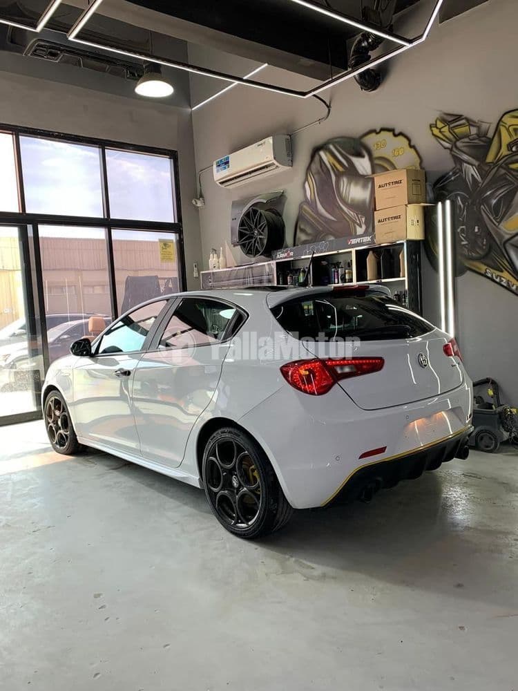 Used Alfa Romeo Giulietta Veloce S 2021