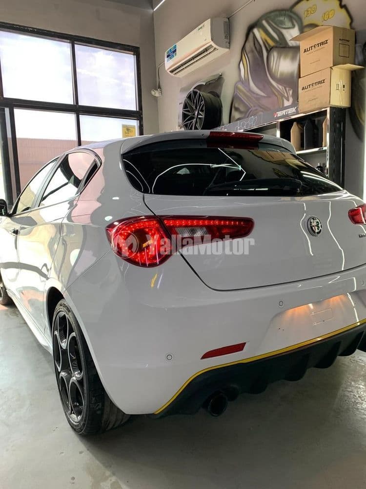 Used Alfa Romeo Giulietta Veloce S 2021