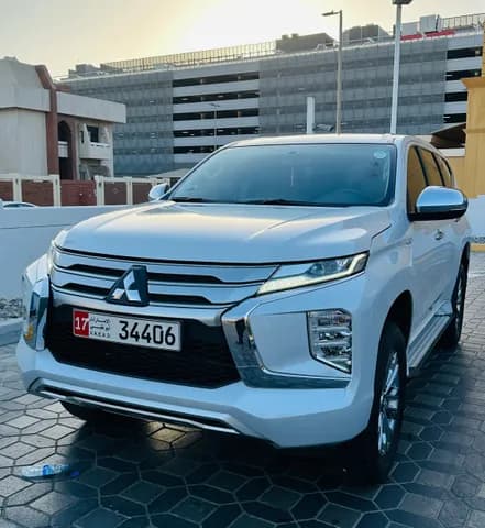ميتسوبيشي مونتيرو سبورت 3.0L GLX 2WD mid 2021 مستعملة