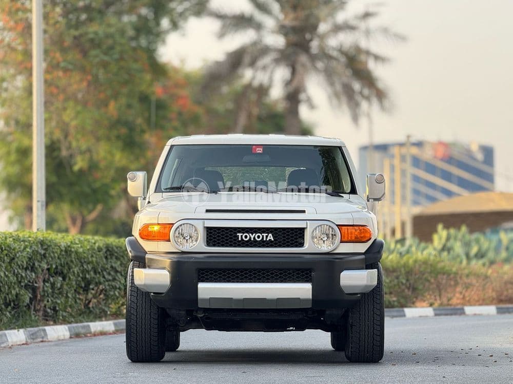 تويوتا اف جاي كروزر 4.0L 1 4WD 2022 مستعملة