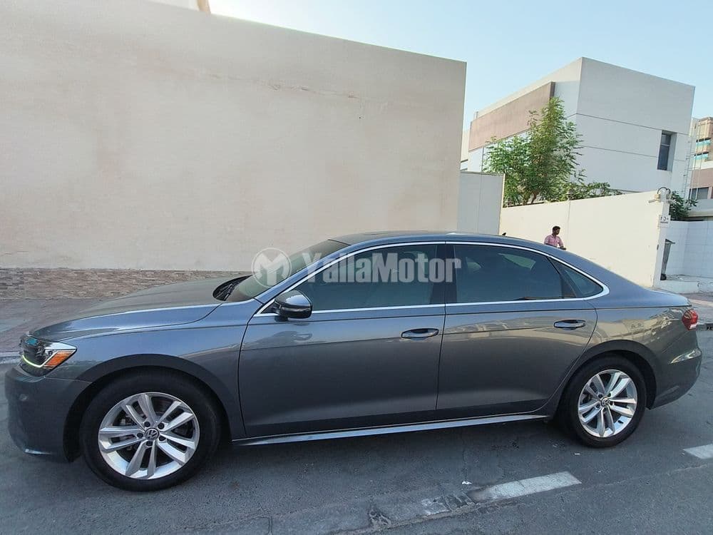 المستعمل فولكس فاجن باسات 2.5L Highline 2020