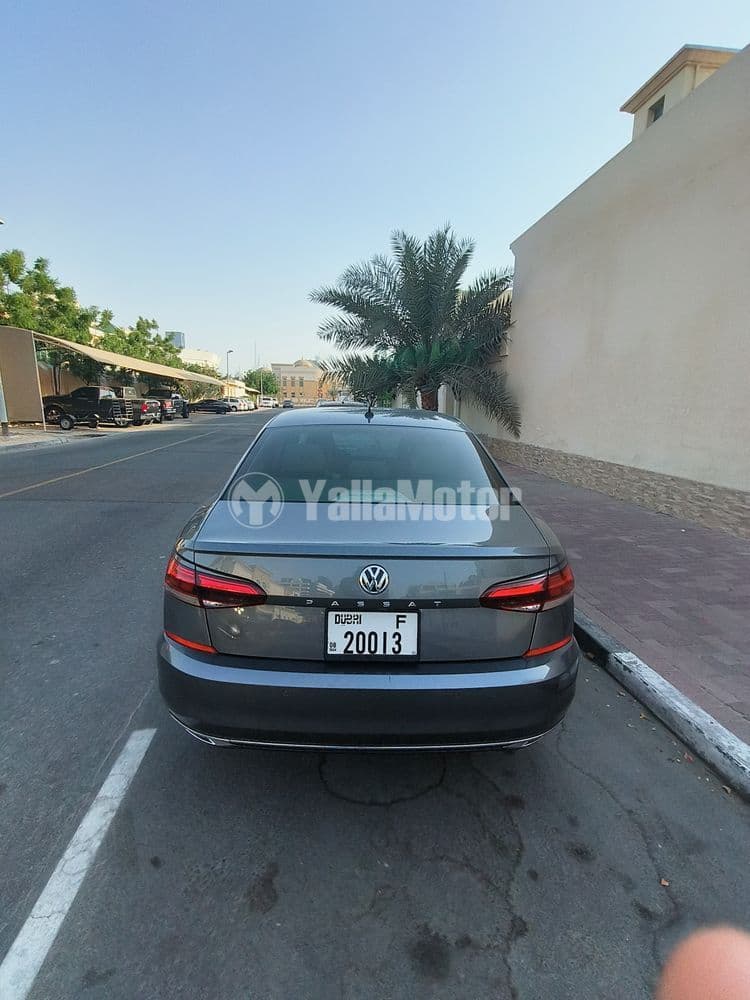 المستعمل فولكس فاجن باسات 2.5L Highline 2020