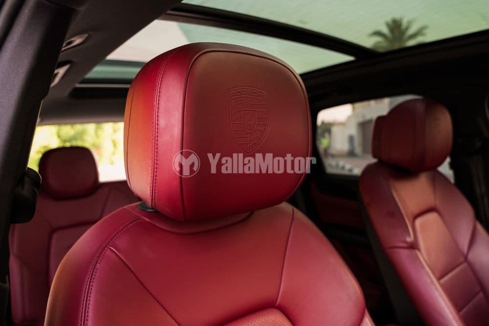 Used Porsche Cayenne Base 2023