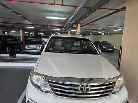 Used Toyota Fortuner 4.0L GXR 2015
