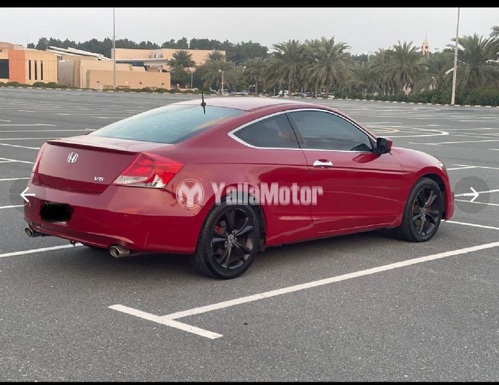 هوندا أكورد كوبيه V6 3.5 لتر 2011 مستعملة