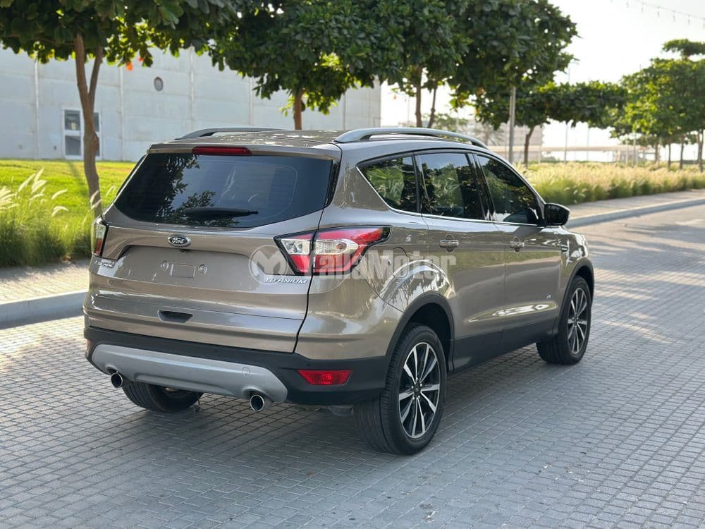 فورد إسكيب 2.5L تاتينيوم 2019 مستعملة