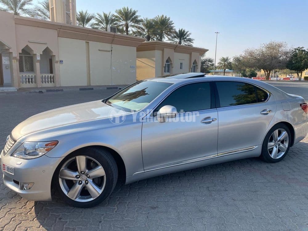 Used Lexus LS 460L 4 door 4.6L LWB 2012