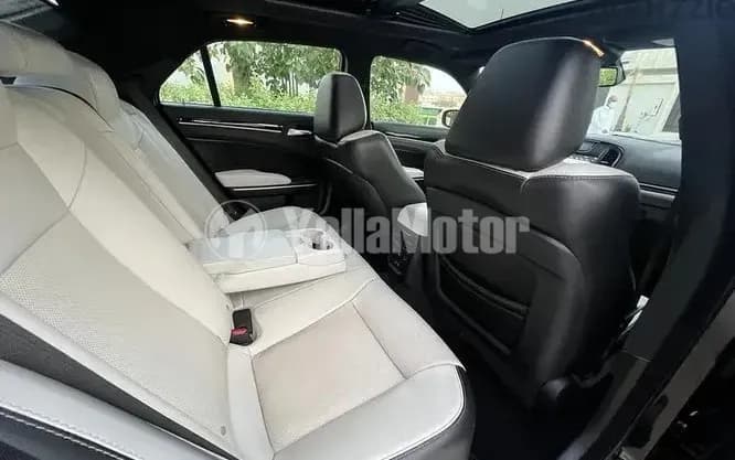 Used Chrysler 300 2020