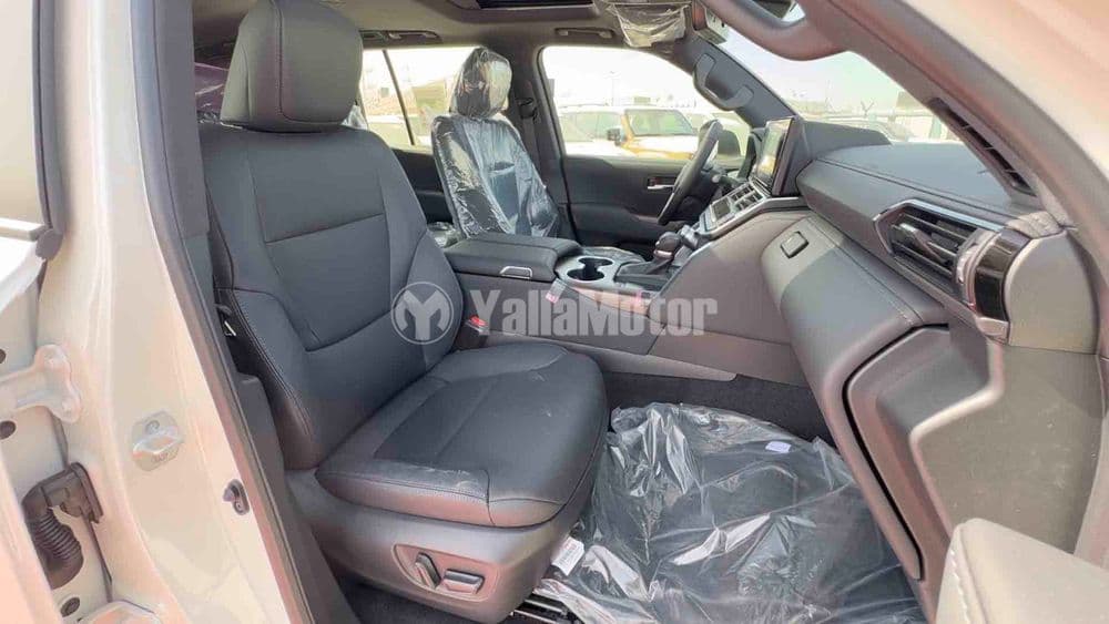 New Toyota Land Cruiser 4.0 GXR 2025