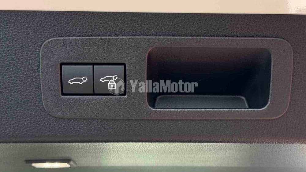 New Toyota Land Cruiser 4.0 GXR 2025