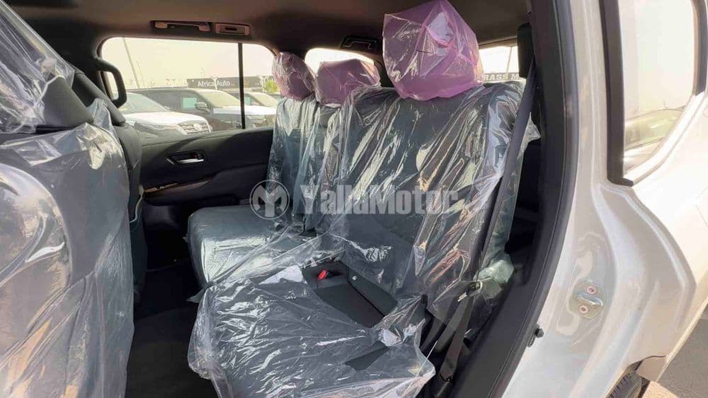 New Toyota Land Cruiser 4.0 GXR 2025