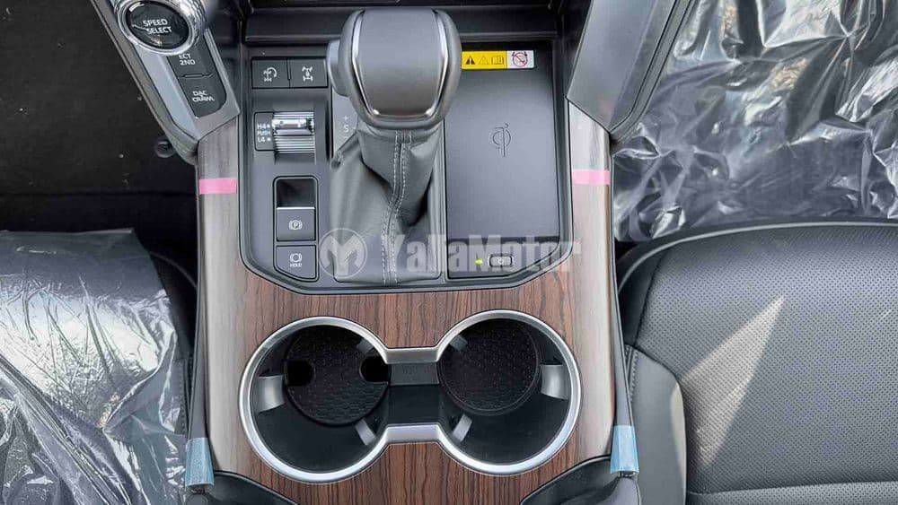 New Toyota Land Cruiser 4.0 GXR 2025