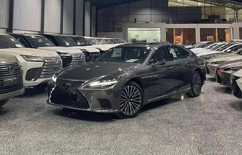 New Lexus LS 500h Hybrid 2024