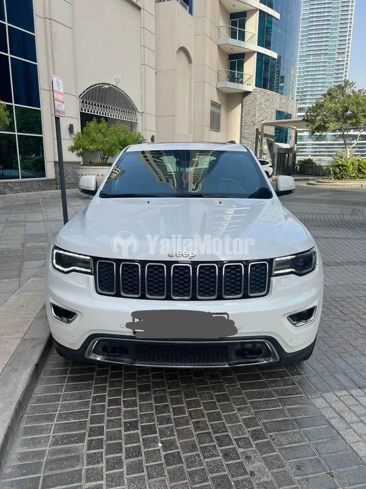 مستعملة جيب جراند شيروكي لمتيد 3.6L بلس 2018