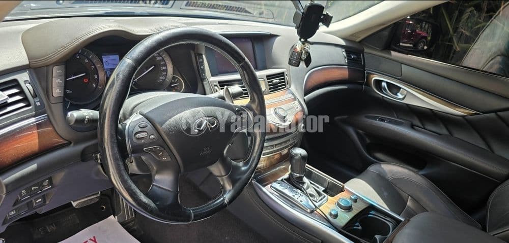 انفينيتي الفئة أم 2013 مستعملة